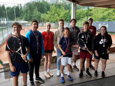 Heimsieg bei den Schultennis-LM der Oberstufen